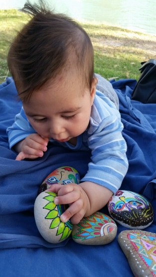 כמשחק לתינוק