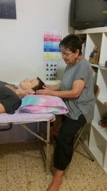 חגית עושה לי האקסס בארז